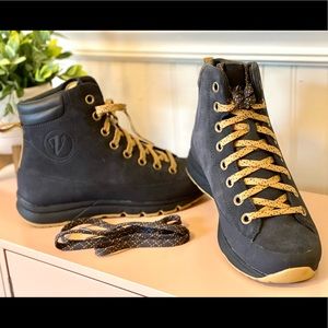 Vasque Suede Hiking Boots